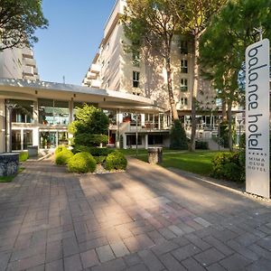 Hotel Balance